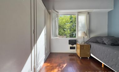 CASA VENTA VICENTE LÓPEZ 4 AMBIENTES  COCHERA