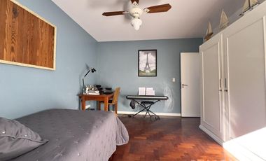 CASA VENTA VICENTE LÓPEZ 4 AMBIENTES  COCHERA
