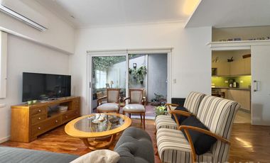CASA VENTA VICENTE LÓPEZ 4 AMBIENTES  COCHERA