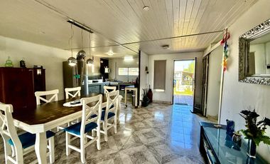 Casa en La Caleta de 4 ambientes