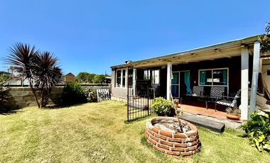 Casa en La Caleta de 4 ambientes