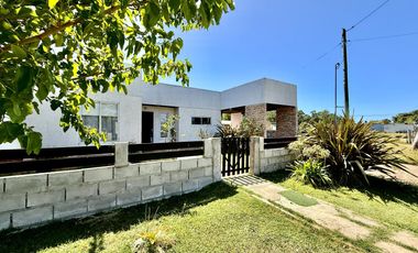 Casa en La Caleta de 4 ambientes