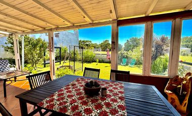 Casa en La Caleta de 4 ambientes