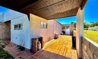 Casa en La Caleta de 4 ambientes