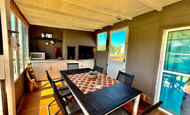 Casa en La Caleta de 4 ambientes