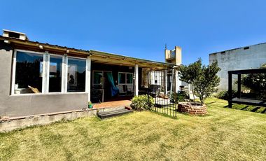 Casa en La Caleta de 4 ambientes