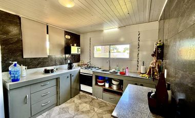 Casa en La Caleta de 4 ambientes