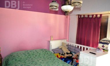 VENTA DE CASA 4 AMBIENTES EN VILLA MADERO