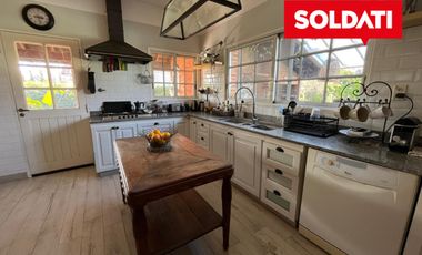 Casa en venta en el Establo