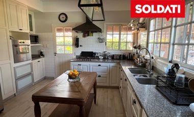 Casa en venta en el Establo