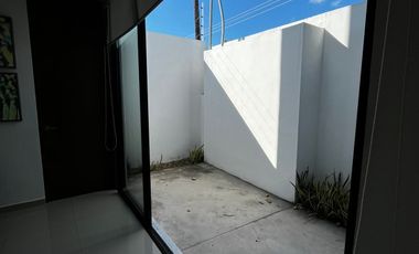 Casa en renta  amueblada con alberca, Mérida Yucatán