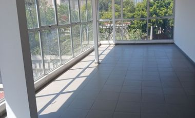 Edificio en Renta en Pensil