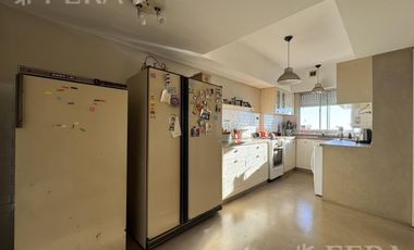 Venta de Departamento 4 ambientes con balcón en Wilde