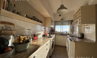 Venta de Departamento 4 ambientes con balcón en Wilde