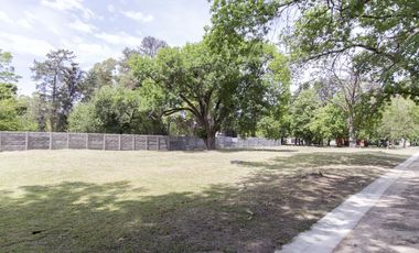 Lote en Barrio cerrado y abierto