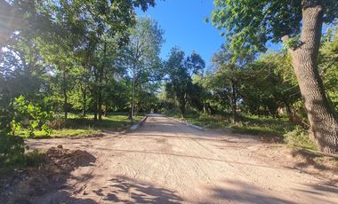 Lote en Barrio cerrado y abierto