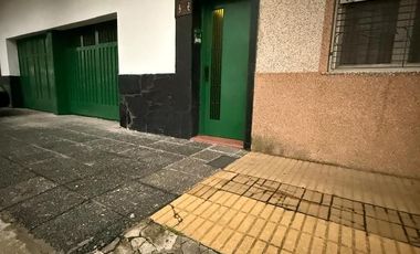 PH 3 AMBIENTES VENTA EN Los patos esq Av. Rosales  (REMEDIOS DE ESCALADA)