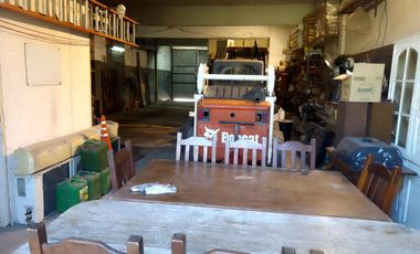 Depósito en Villa Dominico