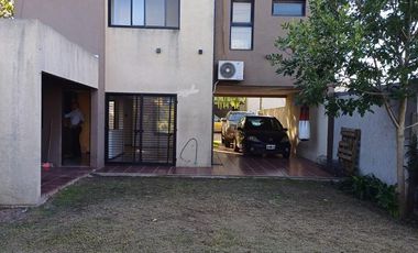 Casa en Villa Parque Sicardi