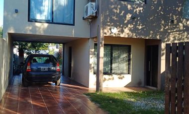 Casa en Villa Parque Sicardi