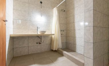 665 entre 16 y 17 Sicardi, casa con piscina en VENTA