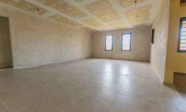 665 entre 16 y 17 Sicardi, casa con piscina en VENTA