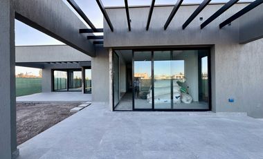 Casa en Chacras De Coria