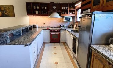 Casa en  venta en Camino de la costa, sobre calle 3