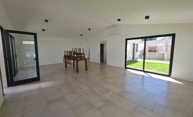 VENTA DPTO EN CENTRO DE MONTE GRANDE