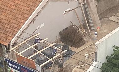 Departamento 4 ambientes en pozo en Lanús Este