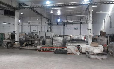 Planta industrial de 13745 m2 cub, en Moreno