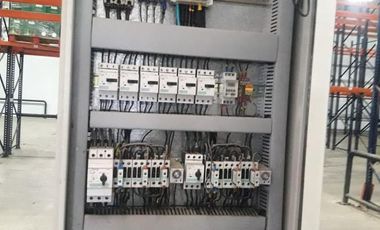 Planta industrial de 13745 m2 cub, en Moreno