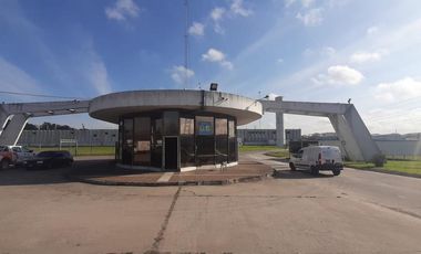 Planta industrial de 13745 m2 cub, en Moreno