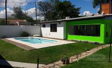 HOUSING -Casa - Quintas De Arguello, 3 DORMITORIOS COCHER 3 AUTOS.IMPECABLE