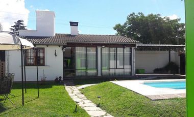 HOUSING -Casa - Quintas De Arguello, 3 DORMITORIOS COCHER 3 AUTOS.IMPECABLE