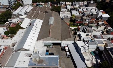 Gran lote sobre 1ero de Mayo y Cerrito ideal para construir