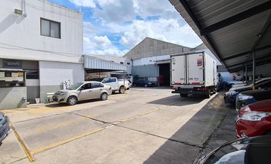 Gran lote sobre 1ero de Mayo y Cerrito ideal para construir