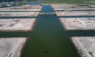 Terreno en Venta de 555 m2 en Funes Lakes