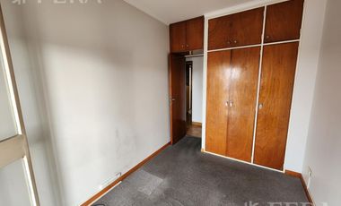 Venta de departamento de 3 ambientes con balcón en Wilde