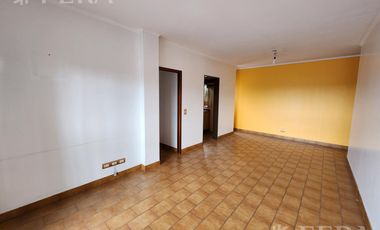 Venta de departamento de 3 ambientes con balcón en Wilde