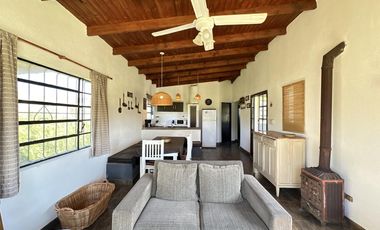 Venta Casa quinta estilo campo en Salvador María, Lobos