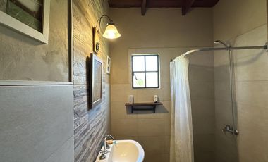 Venta Casa quinta estilo campo en Salvador María, Lobos