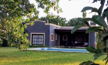 Venta Casa quinta estilo campo en Salvador María, Lobos