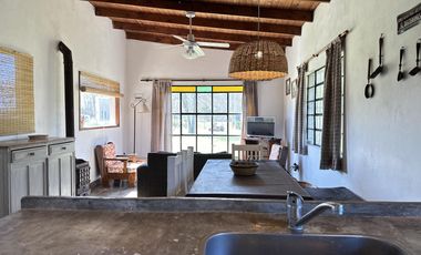 Venta Casa quinta estilo campo en Salvador María, Lobos