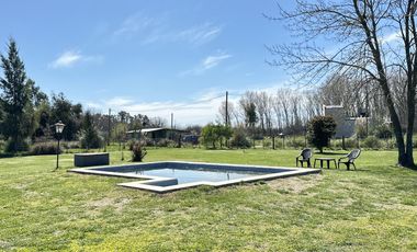 Venta Casa quinta estilo campo en Salvador María, Lobos