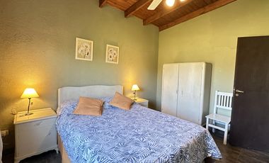 Venta Casa quinta estilo campo en Salvador María, Lobos