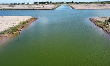 Terreno en Venta de 555 m2 en Funes Lakes