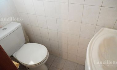 Casa 5 ambientes con pileta en Lanús