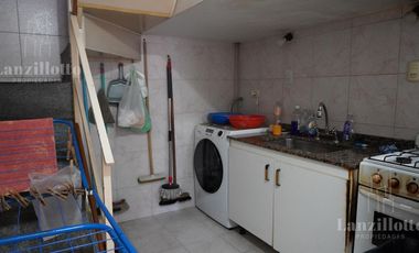 Casa 5 ambientes con pileta en Lanús