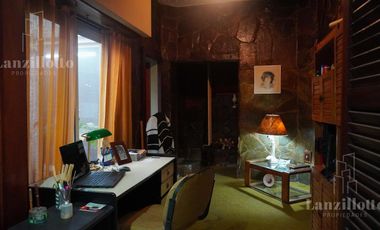 Casa 5 ambientes con pileta en Lanús